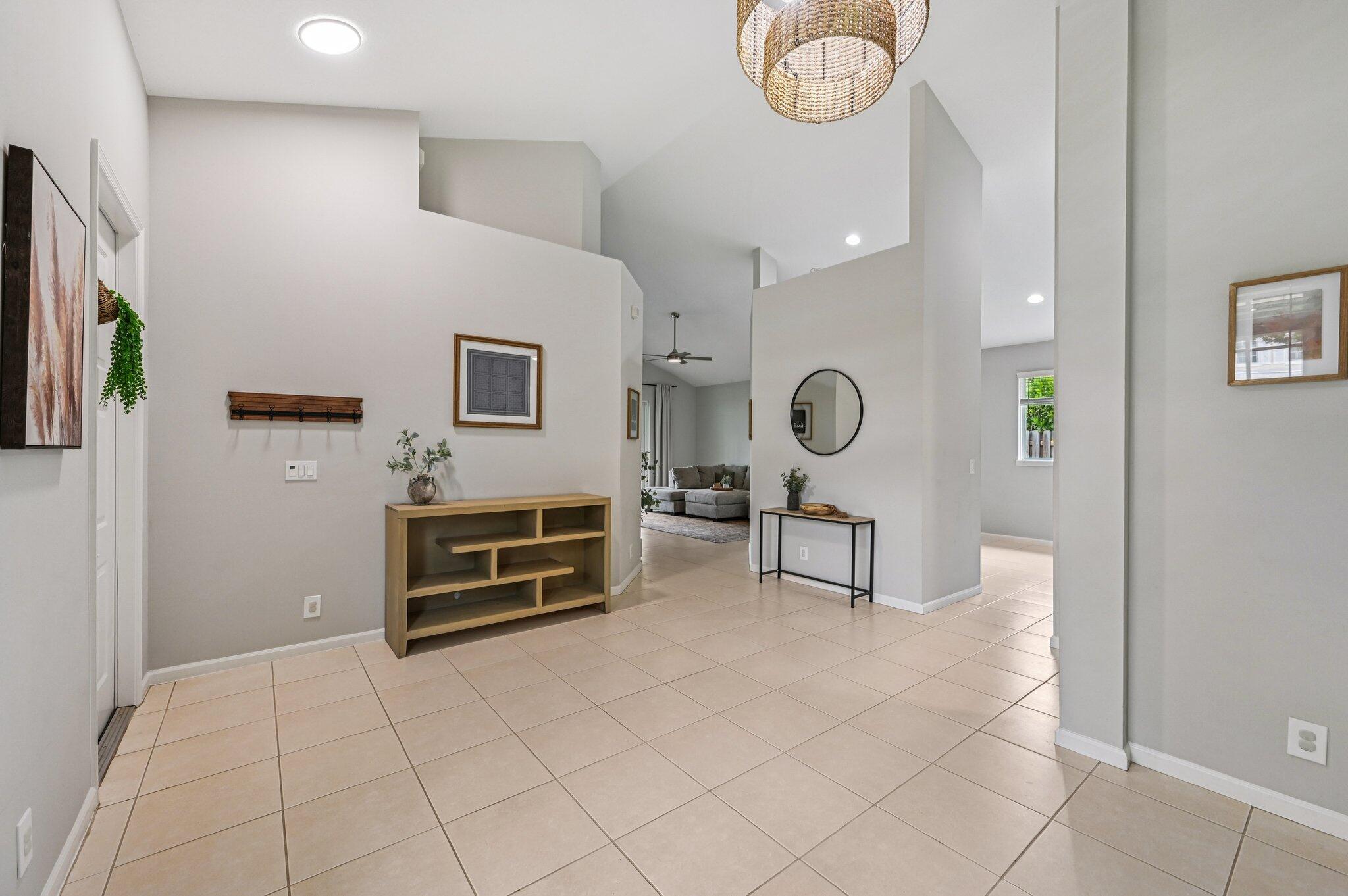 3142 SW Solitaire Palm Drive