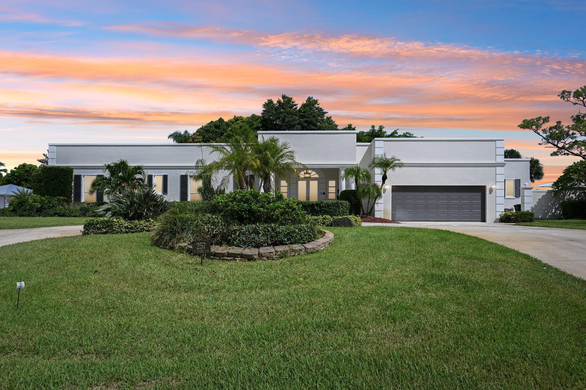 257 N Country Club Drive