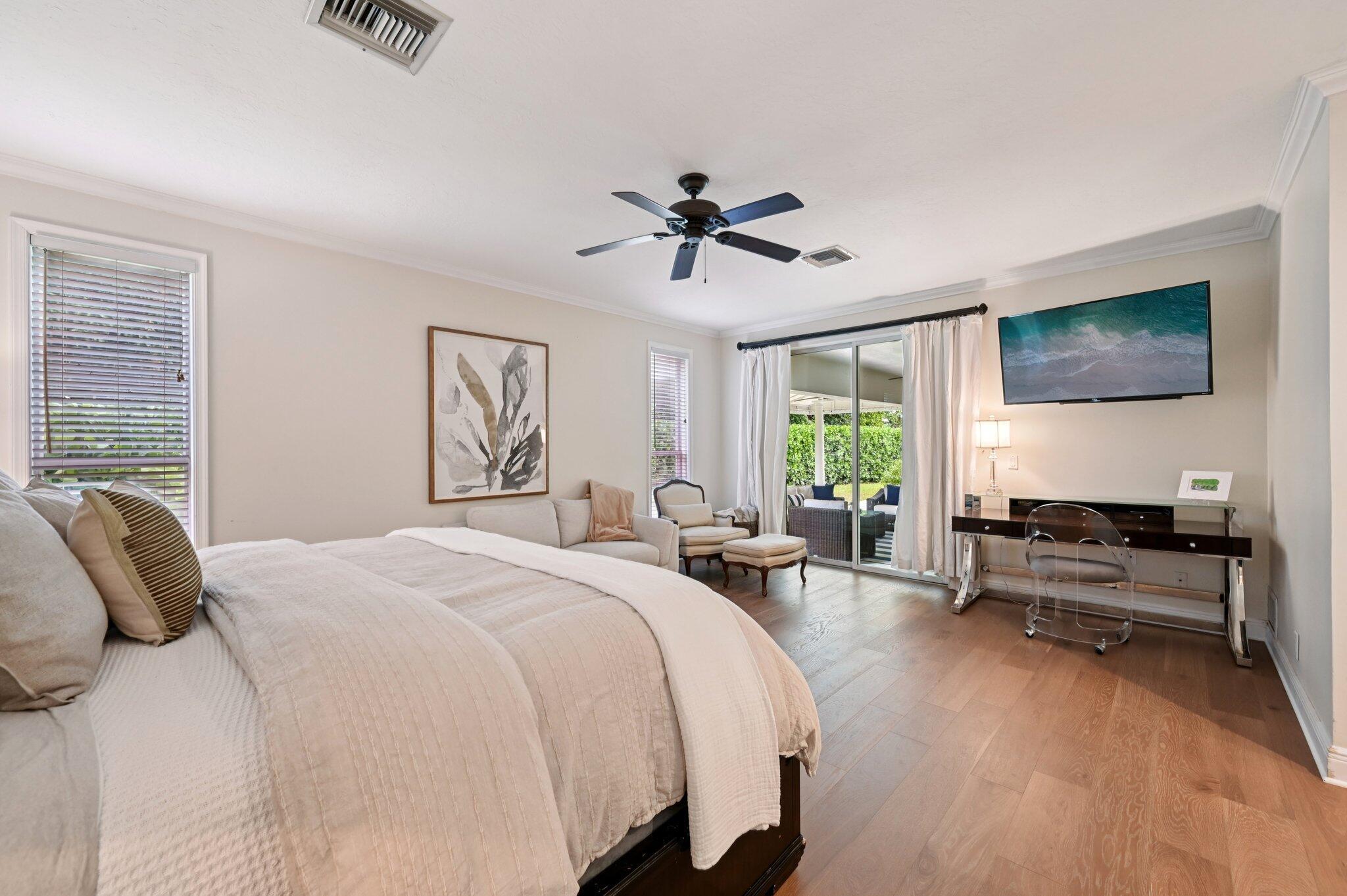 257 N Country Club Drive