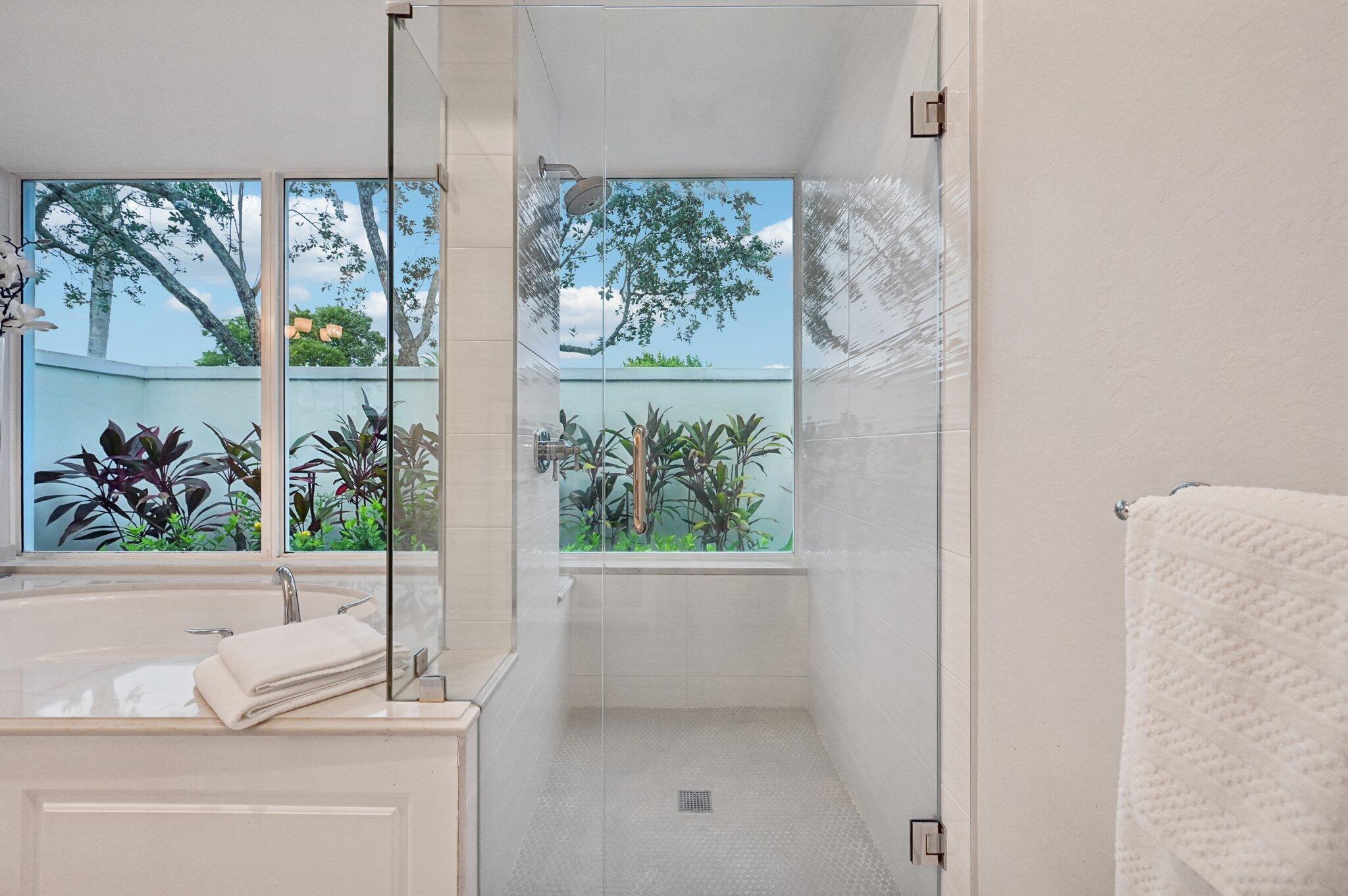 257 N Country Club Drive