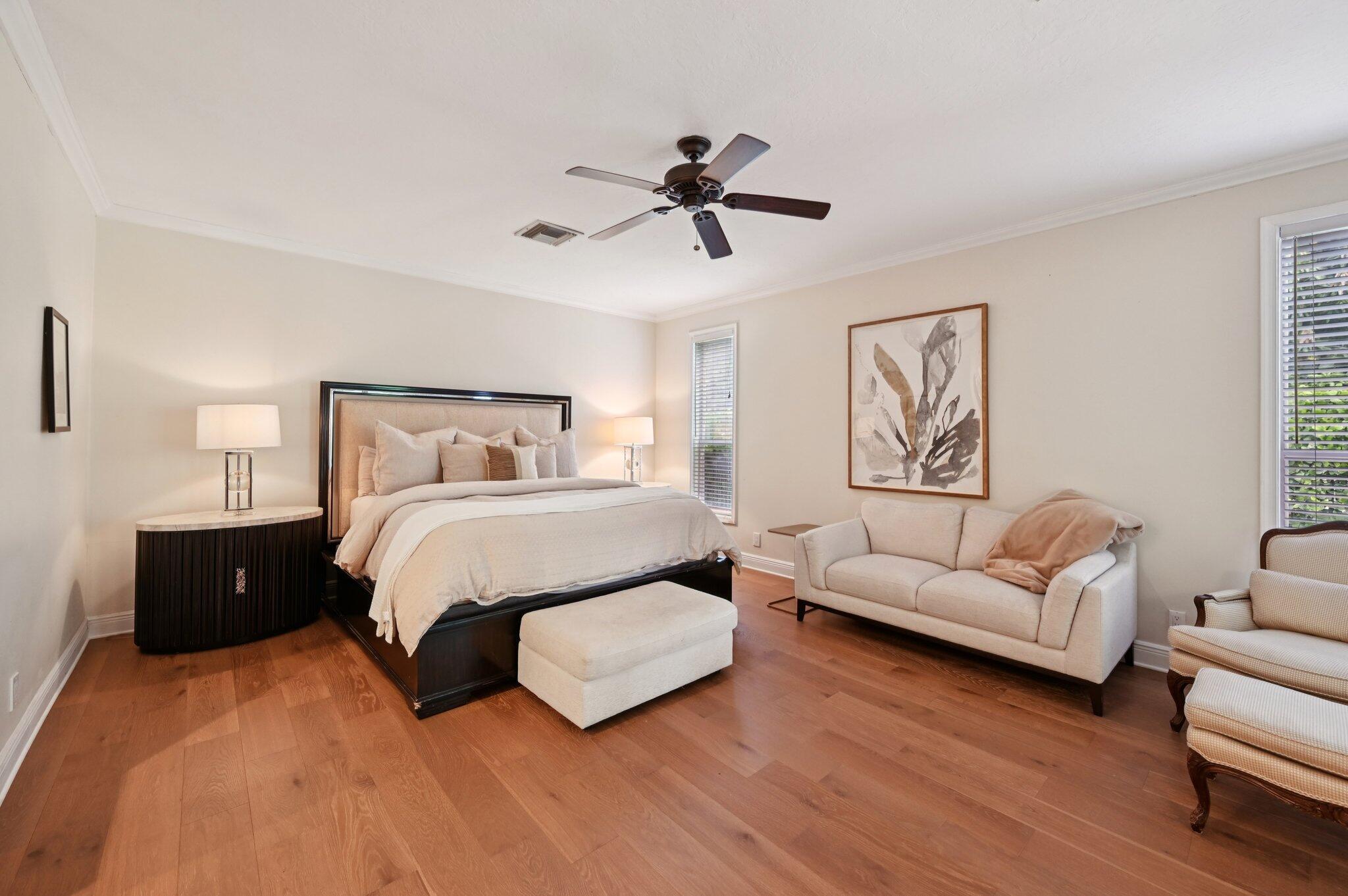 257 N Country Club Drive