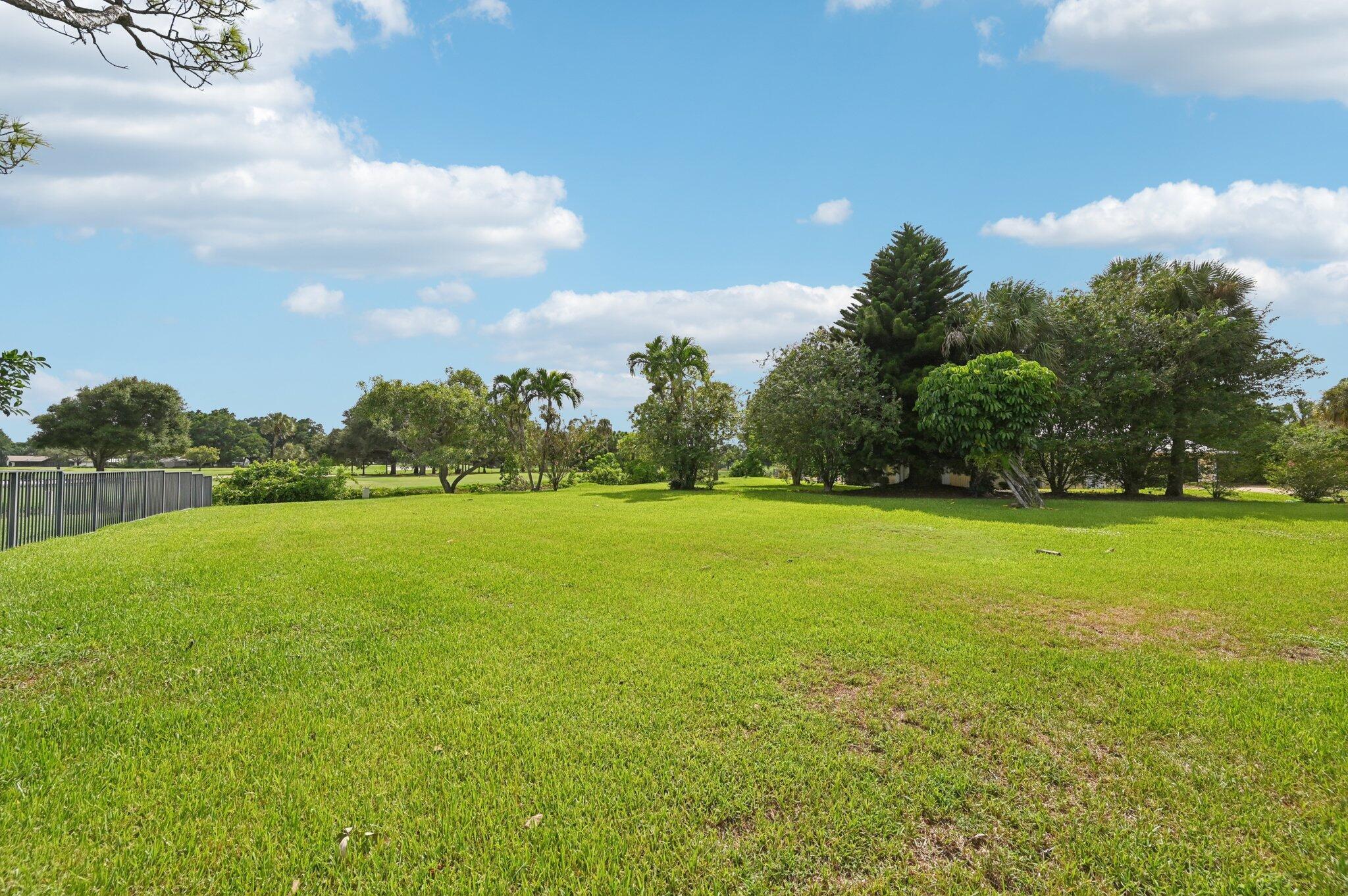 257 N Country Club Drive