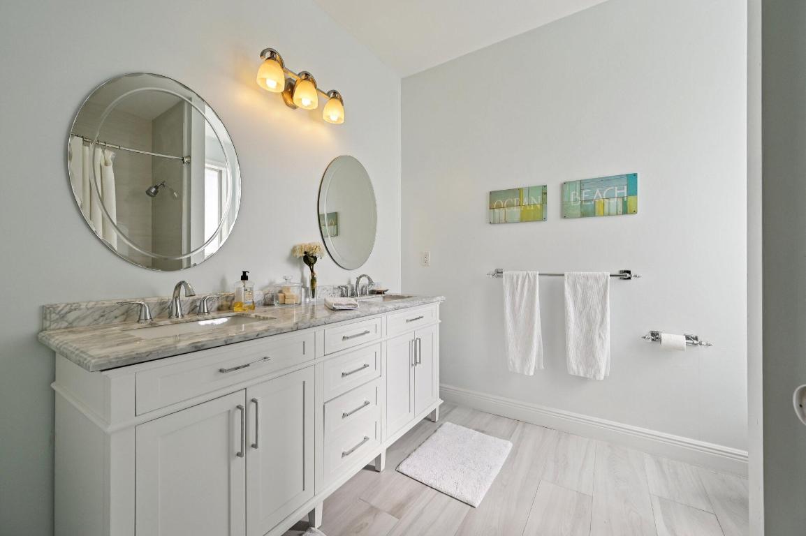 257 N Country Club Drive