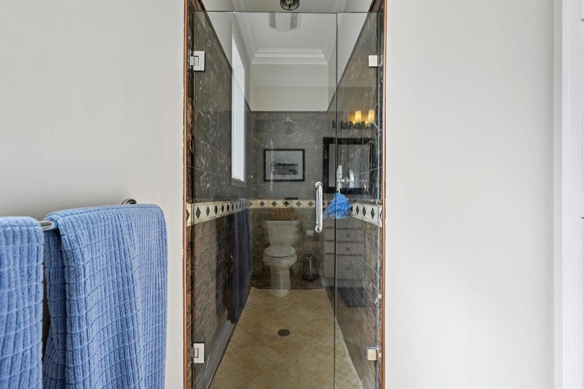 257 N Country Club Drive