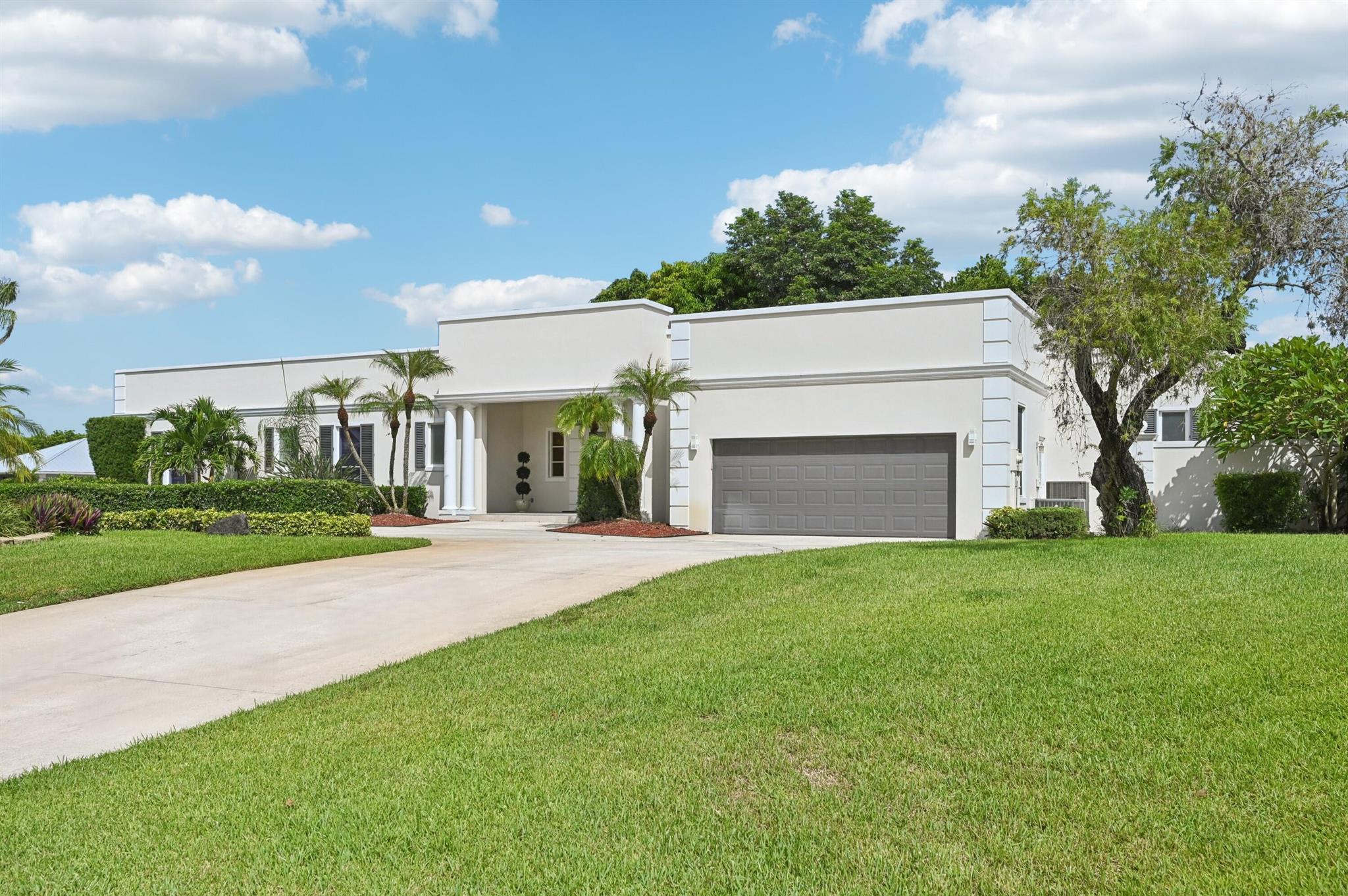 257 N Country Club Drive