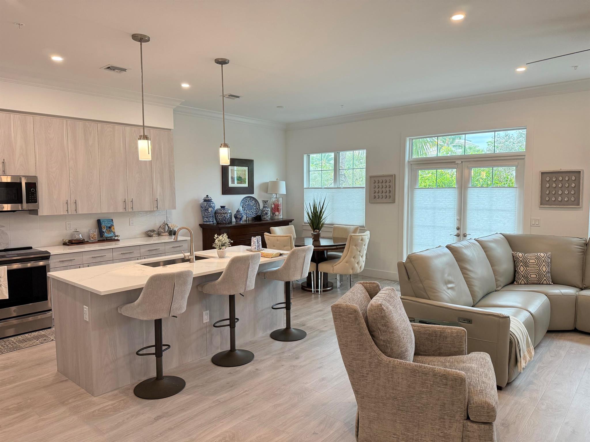 120 Water Pointe Place 2