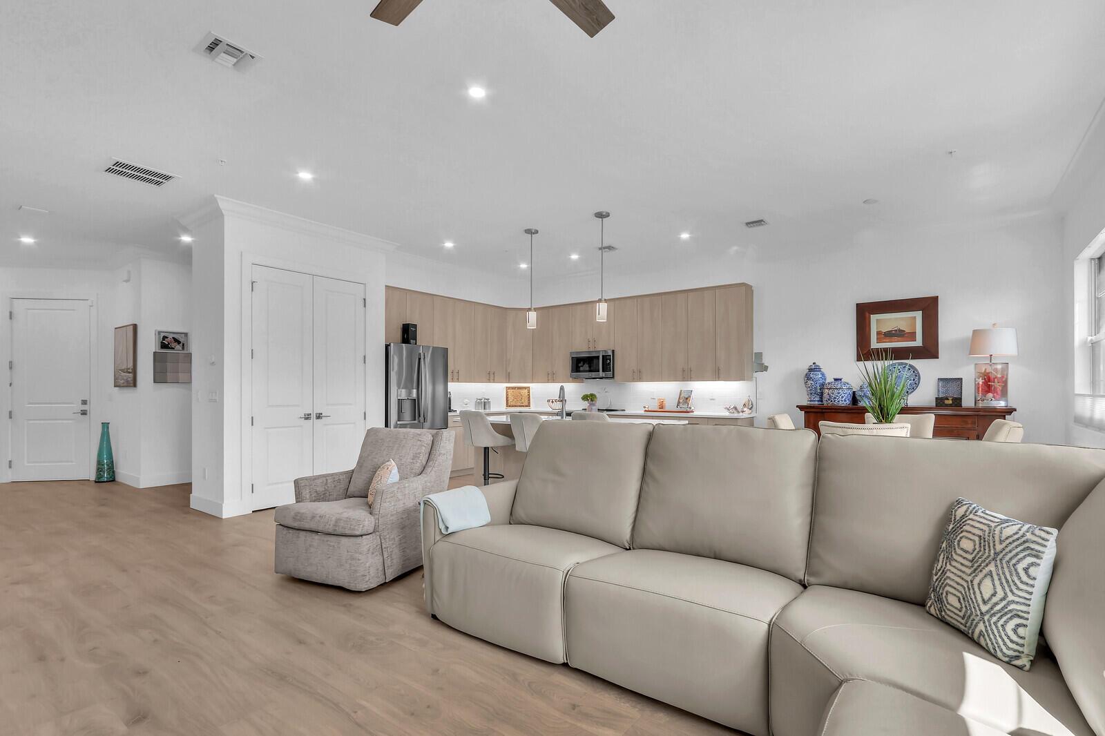 120 Water Pointe Place 2