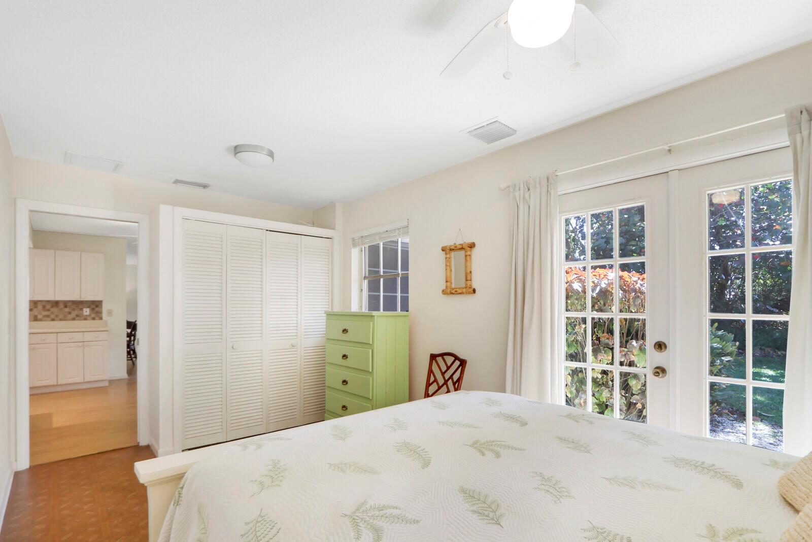 8574 SE Seagrape Way