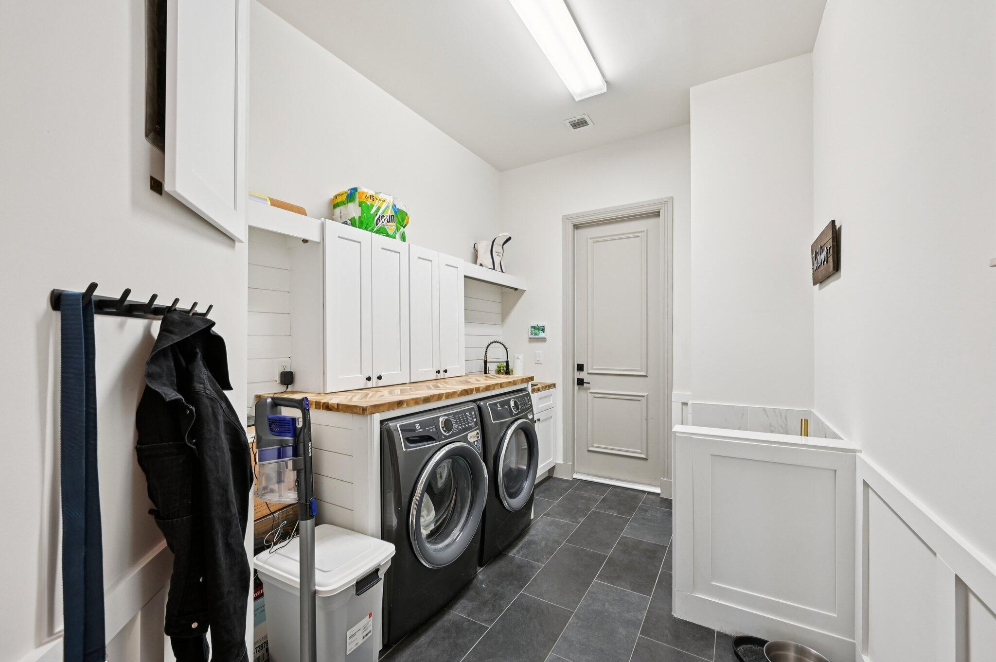 9936 SE Sandpine Lane