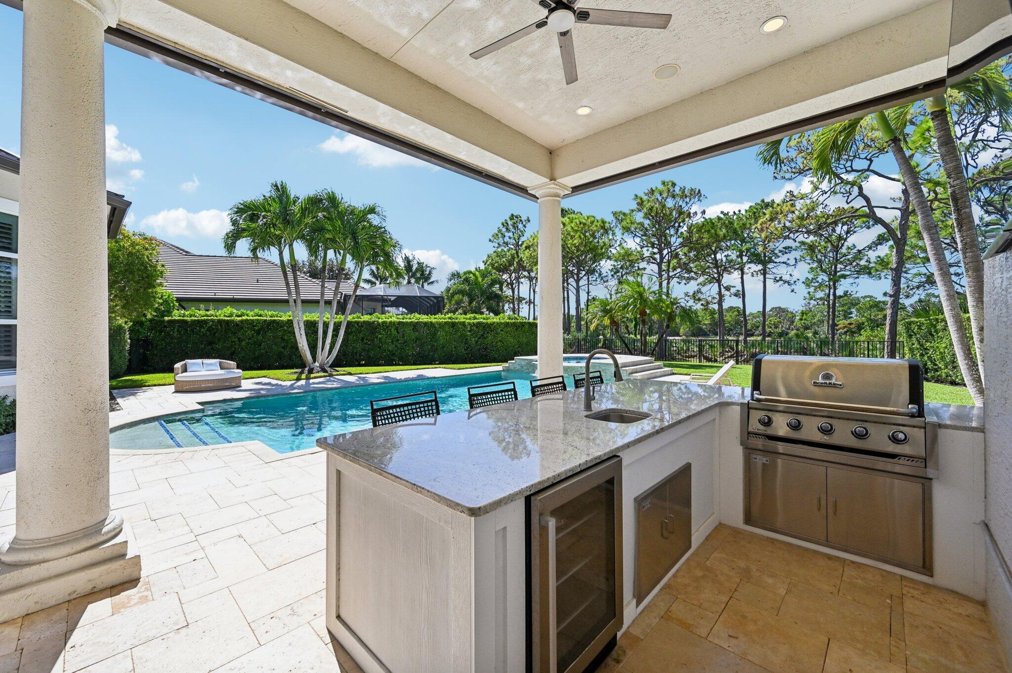 9936 SE Sandpine Lane