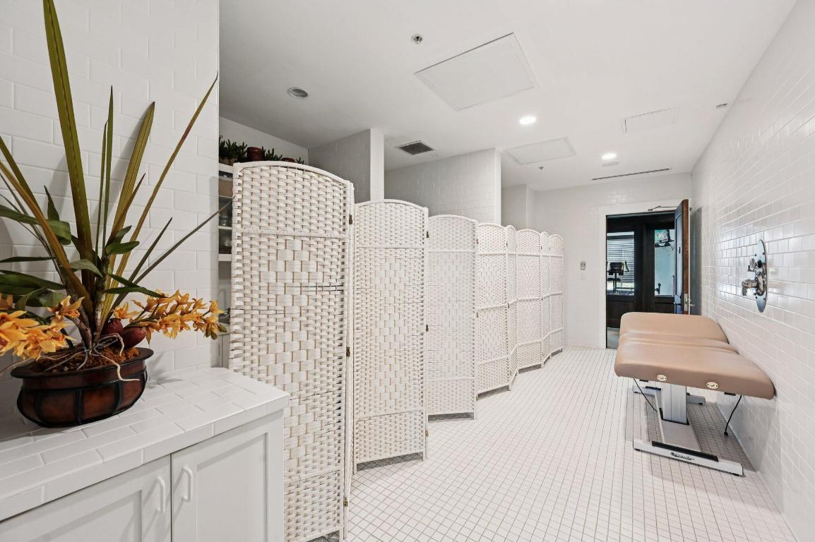 9936 SE Sandpine Lane