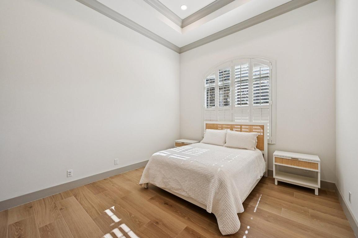 9936 SE Sandpine Lane