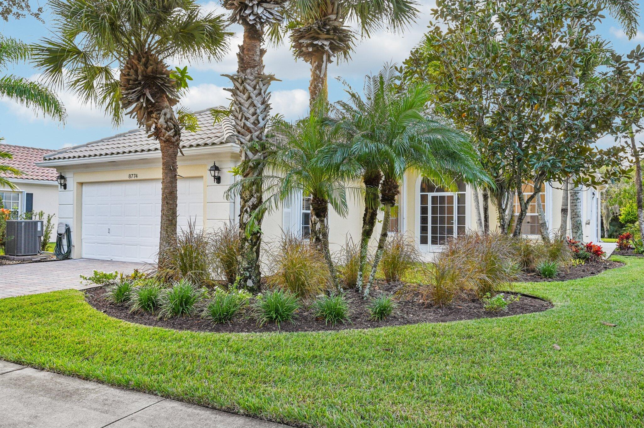 8774 SE Retreat Drive