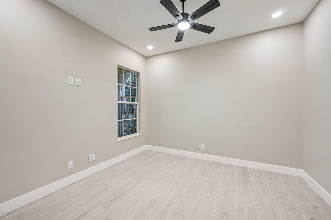 8774 SE Retreat Drive