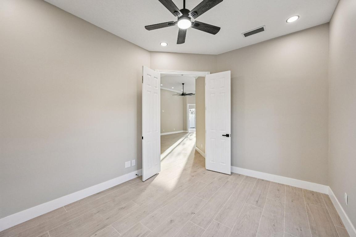 8774 SE Retreat Drive