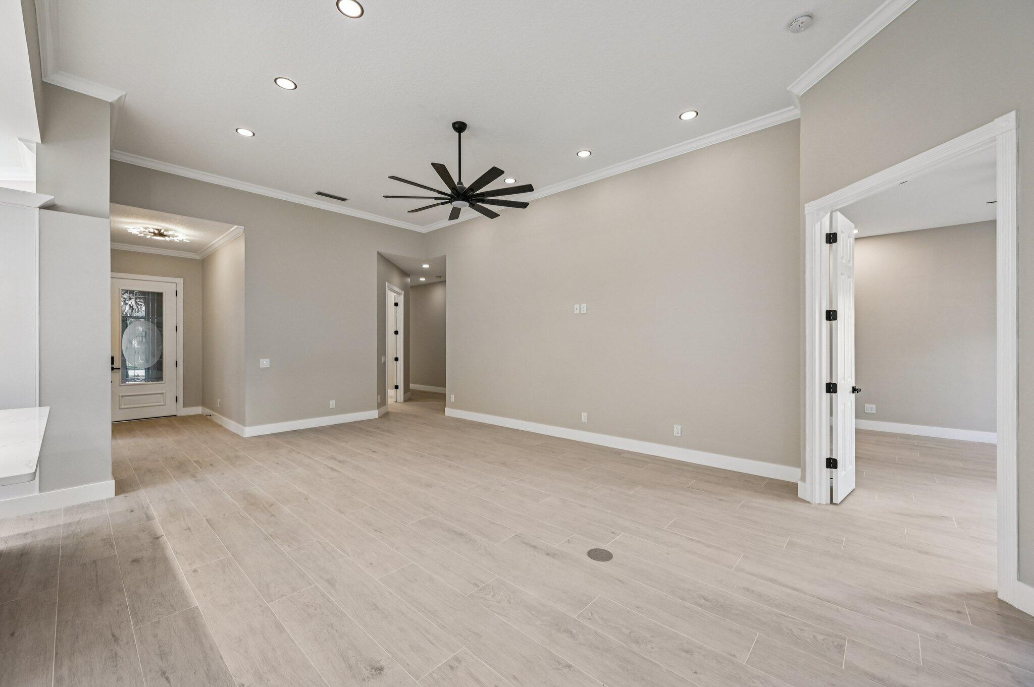 8774 SE Retreat Drive