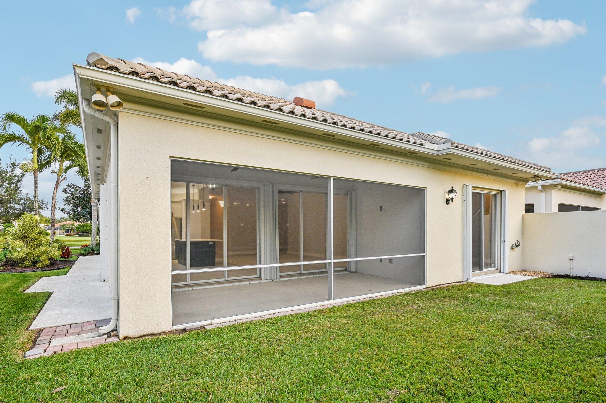 8774 SE Retreat Drive