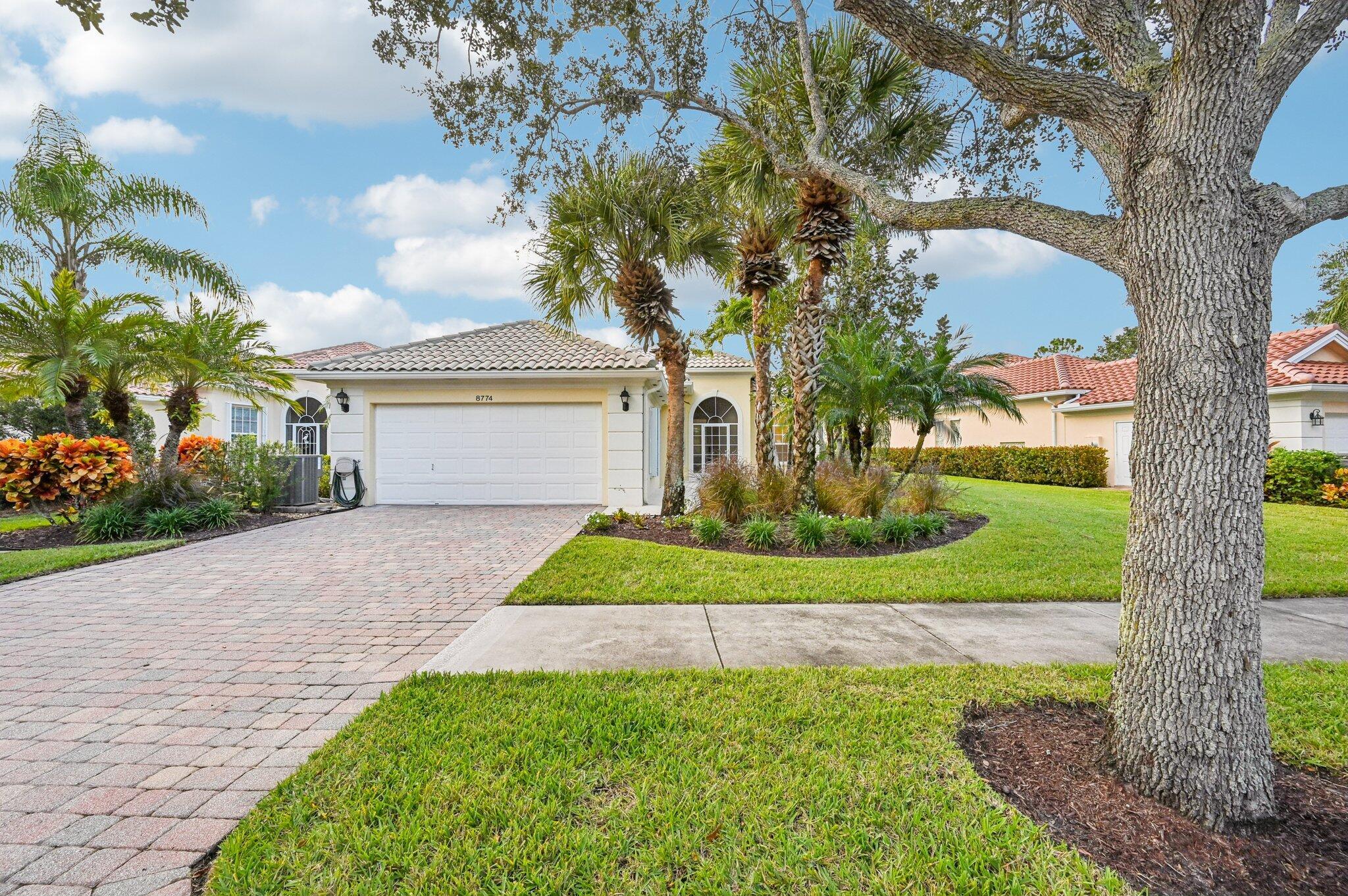 8774 SE Retreat Drive