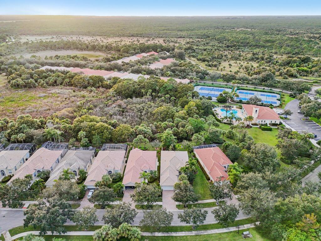 8774 SE Retreat Drive