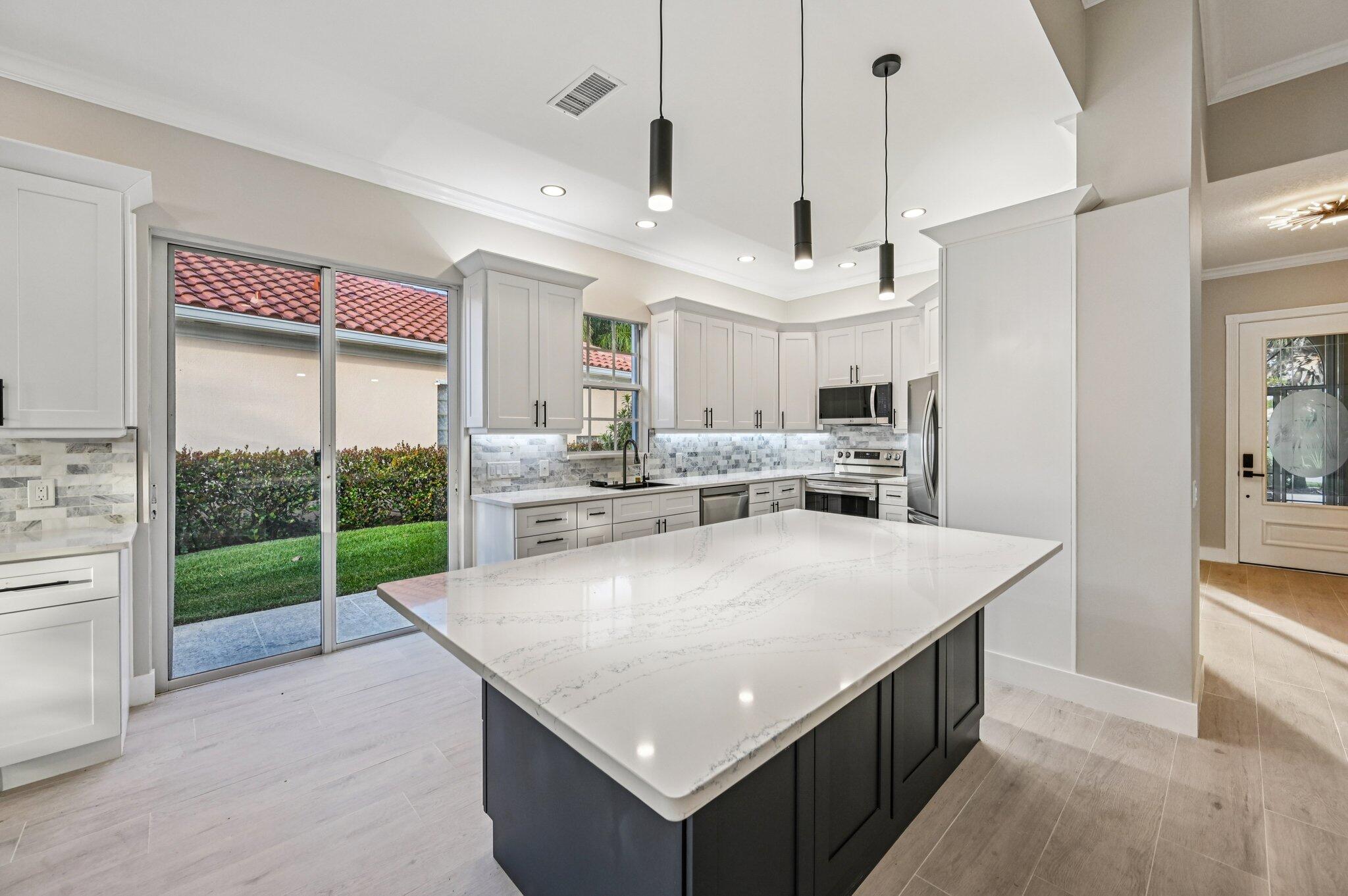 8774 SE Retreat Drive