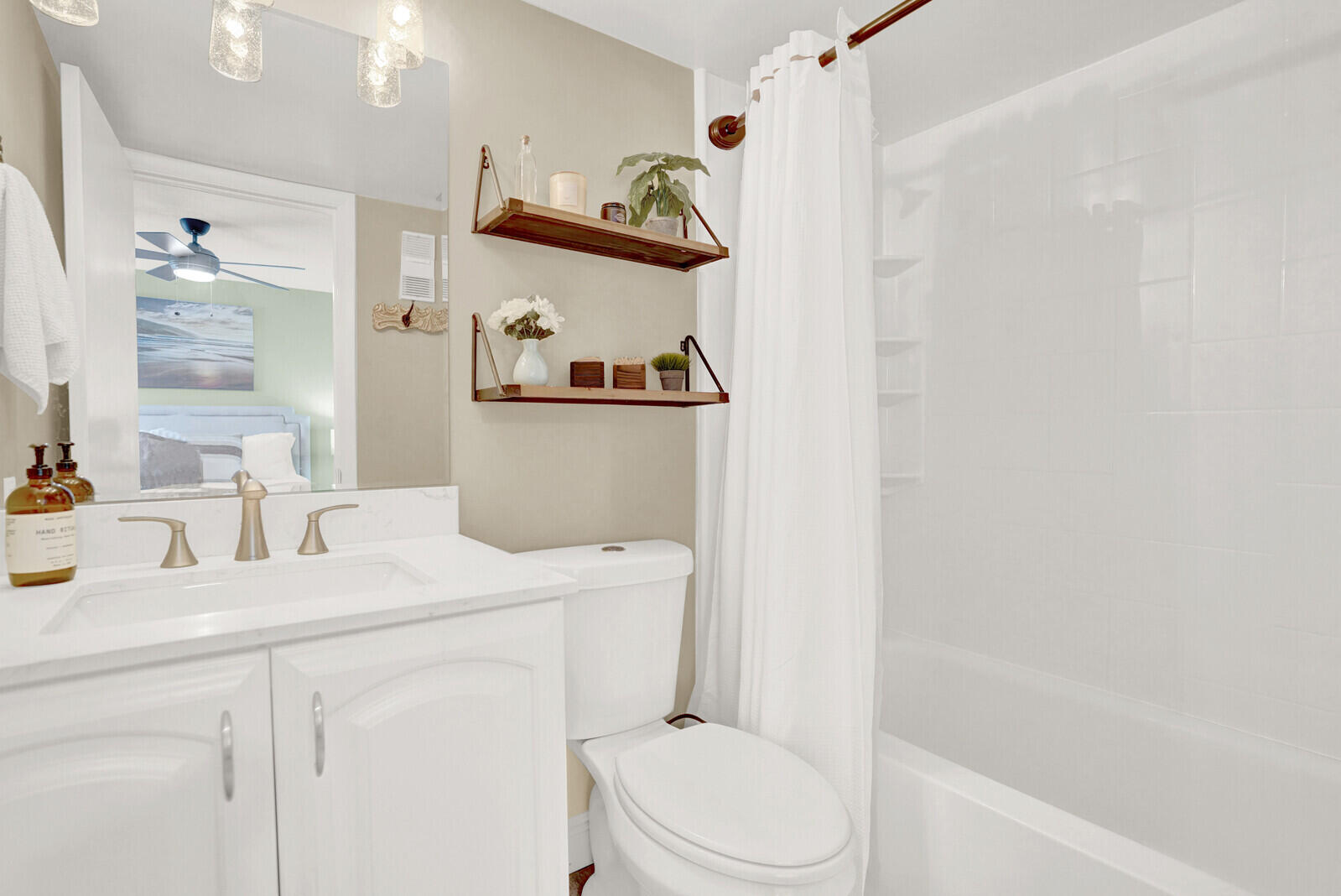 1605 S Us Highway 1 202v5