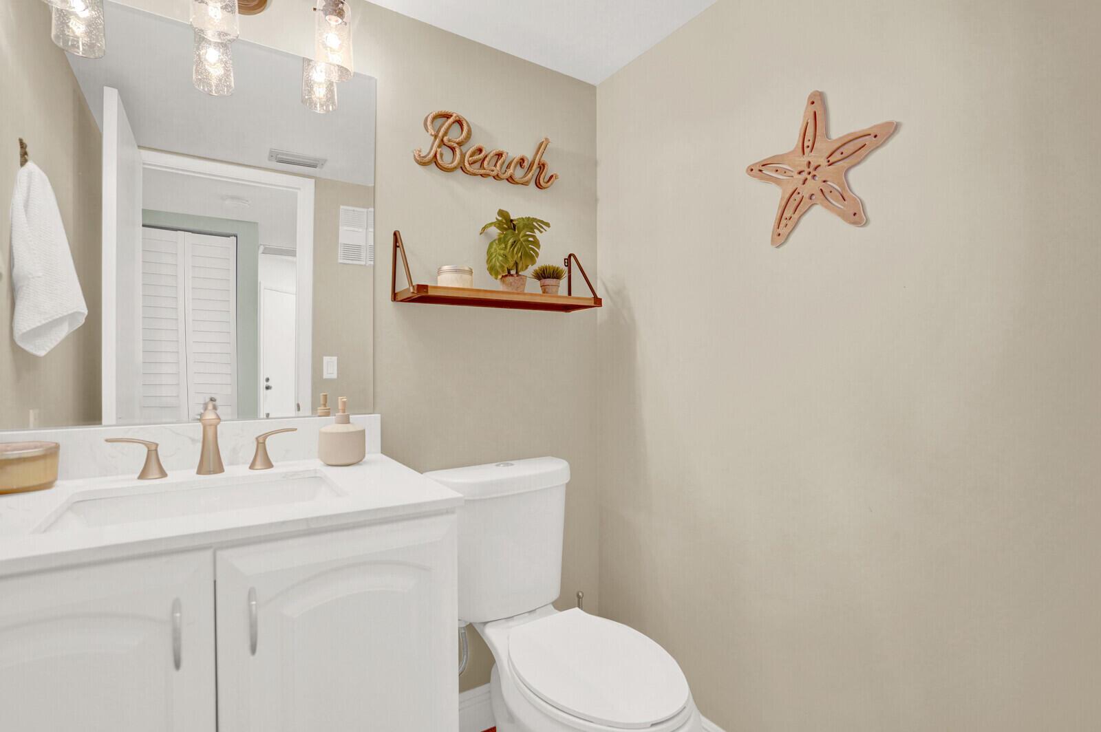 1605 S Us Highway 1 202v5