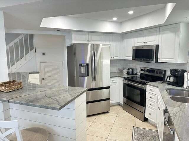 237 Seabreeze Circle