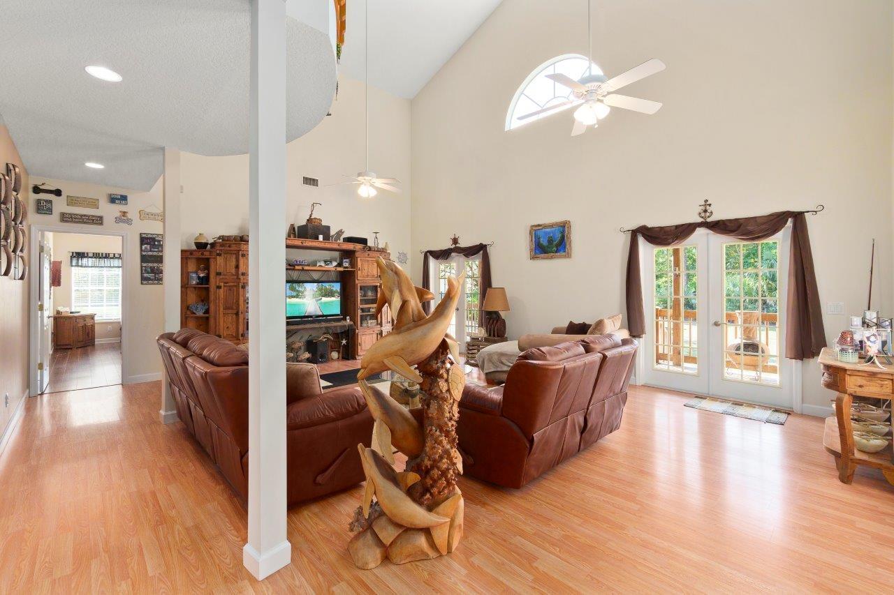 405 SE Salerno Road