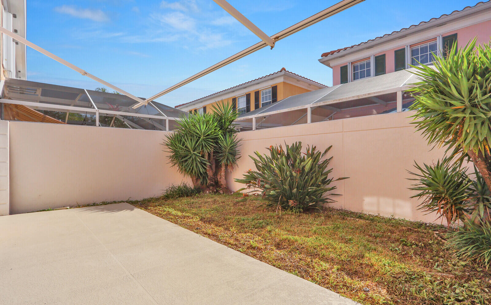 28 Live Oak Circle