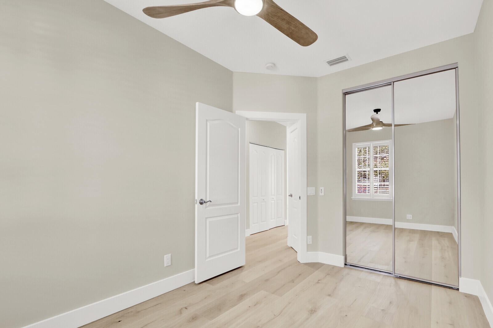 28 Live Oak Circle