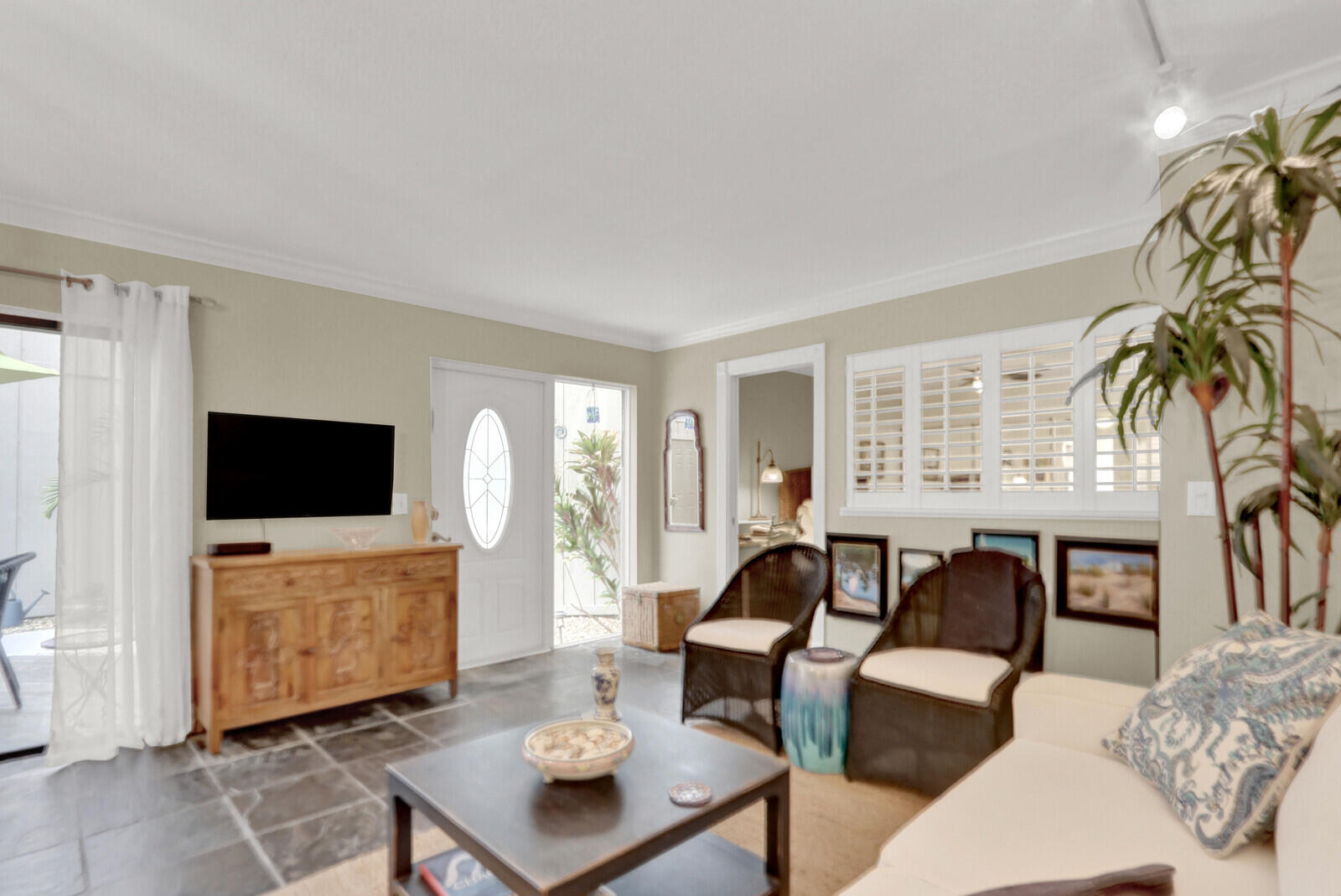 1605 S Us Highway 1 11c