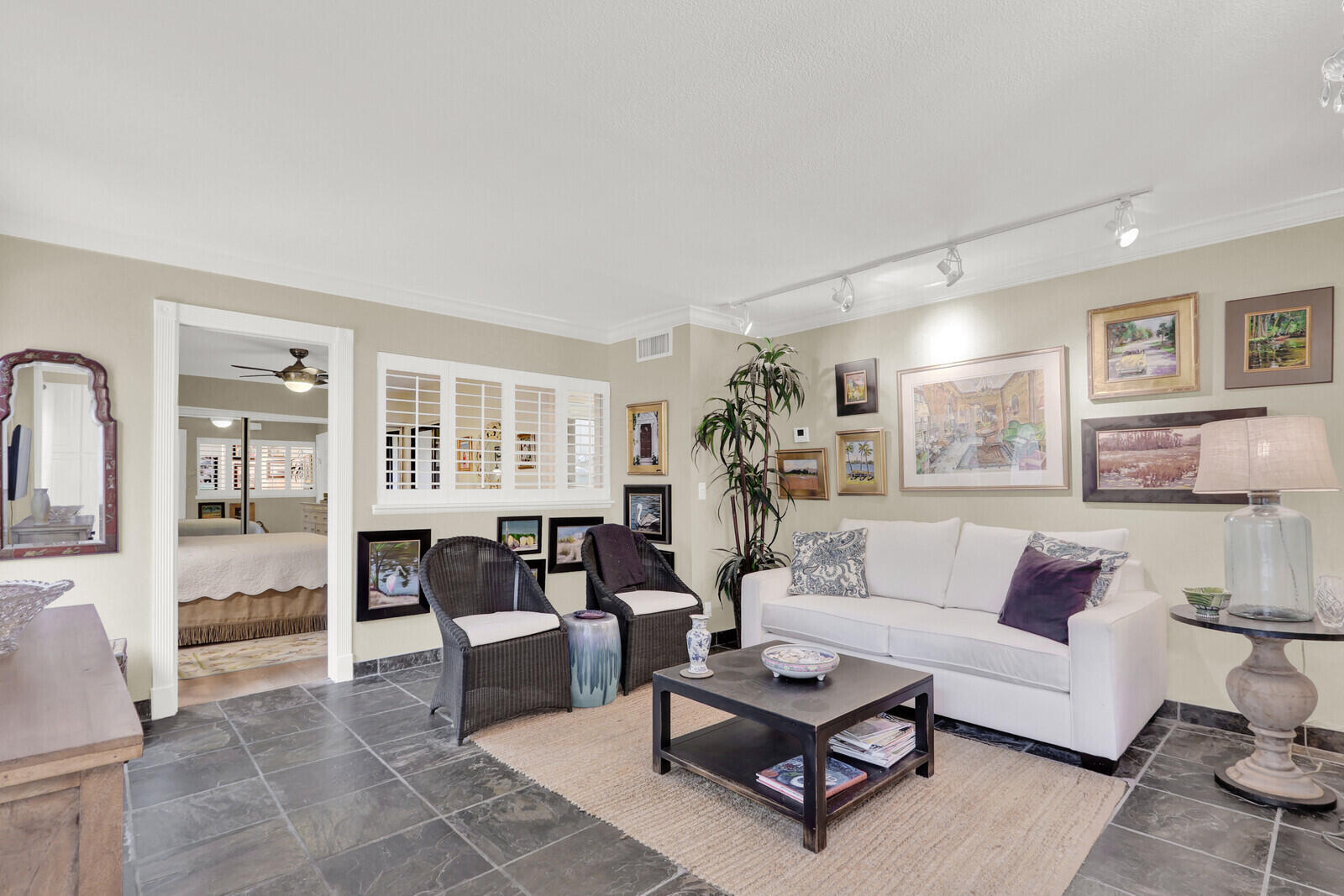 1605 S Us Highway 1 11c