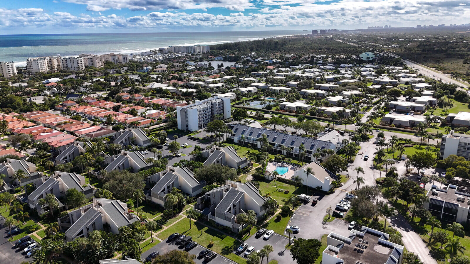 1605 S Us Highway 1 11c