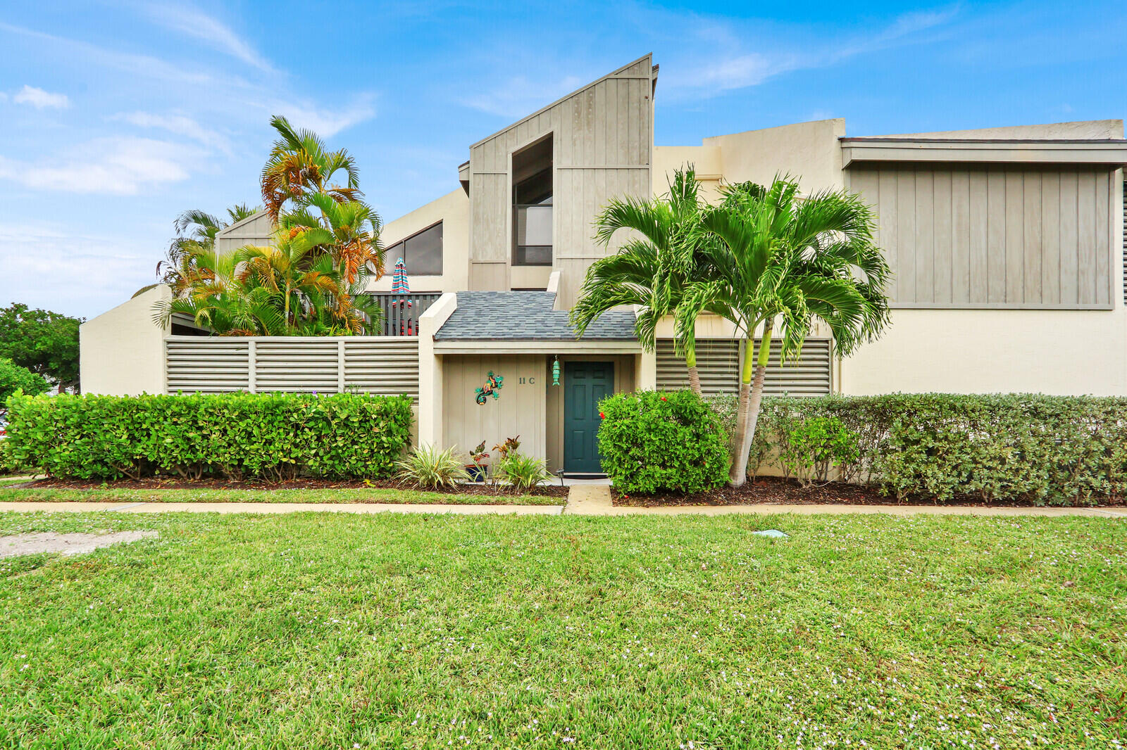 1605 S Us Highway 1 11c