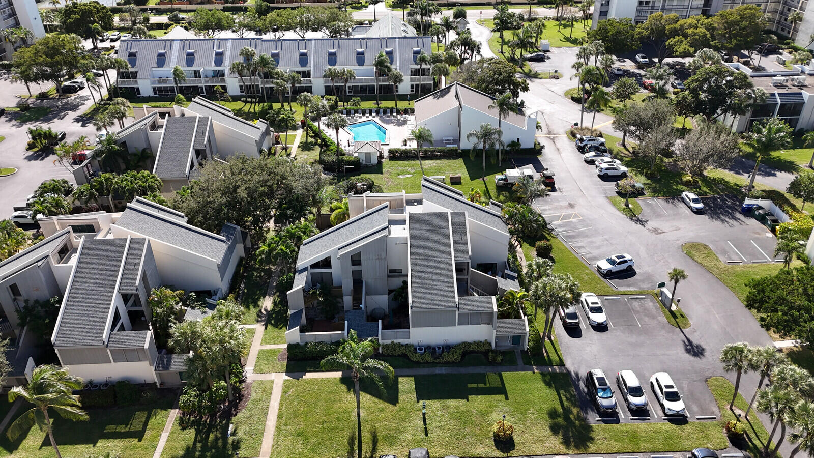 1605 S Us Highway 1 11c