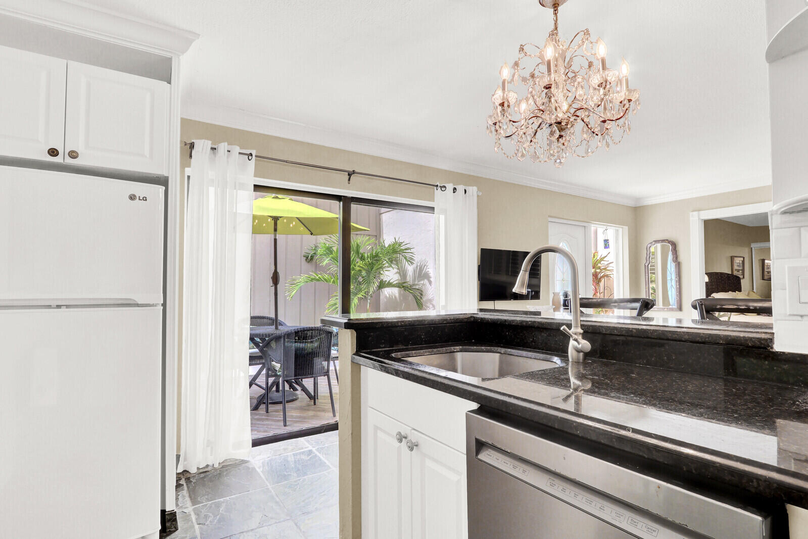 1605 S Us Highway 1 11c