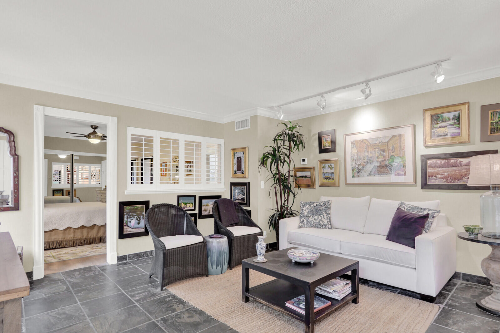 1605 S Us Highway 1 11c