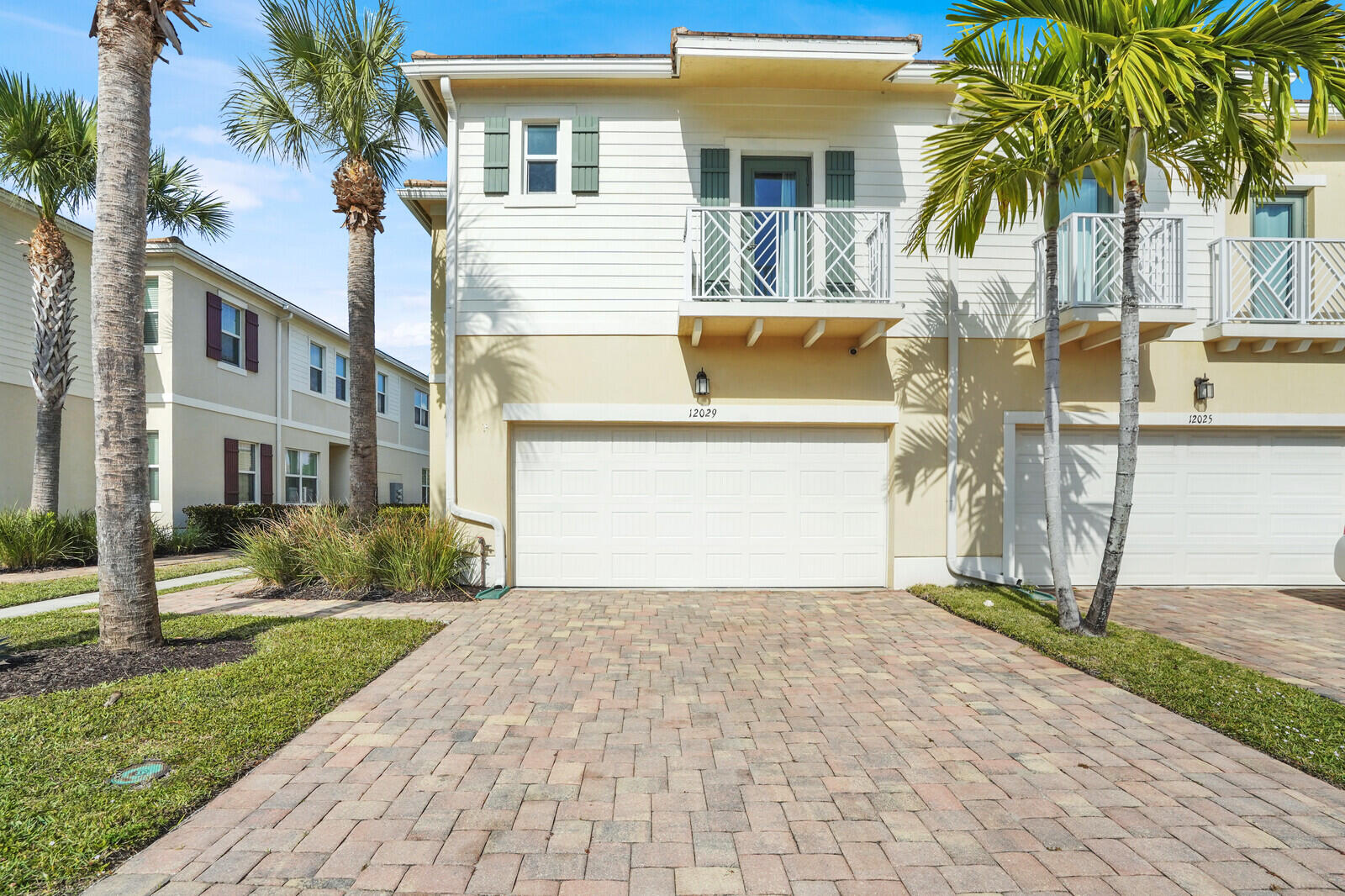 12029 Park Central, Royal Palm Beach