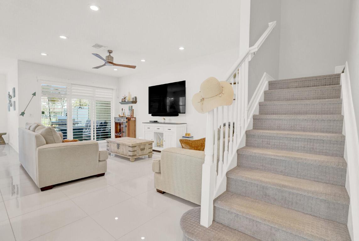 12029 Park Central, Royal Palm Beach