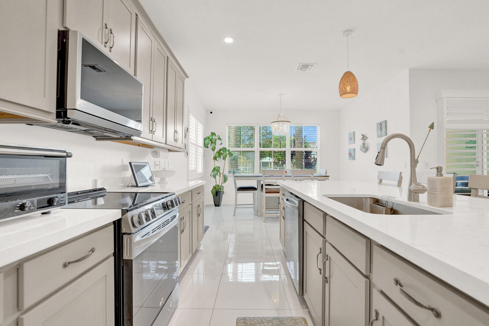 12029 Park Central, Royal Palm Beach