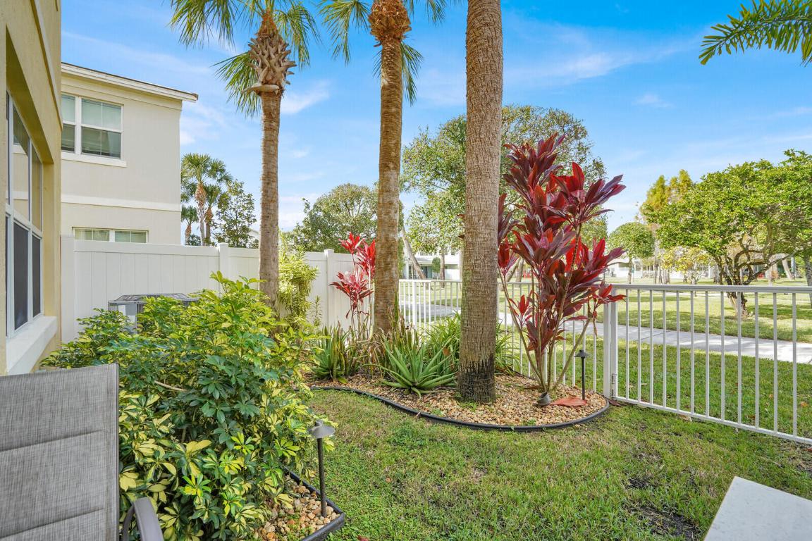 12029 Park Central, Royal Palm Beach