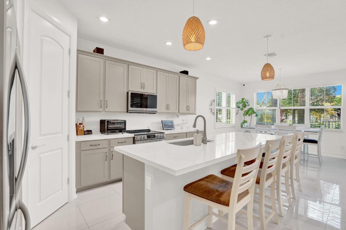 12029 Park Central, Royal Palm Beach