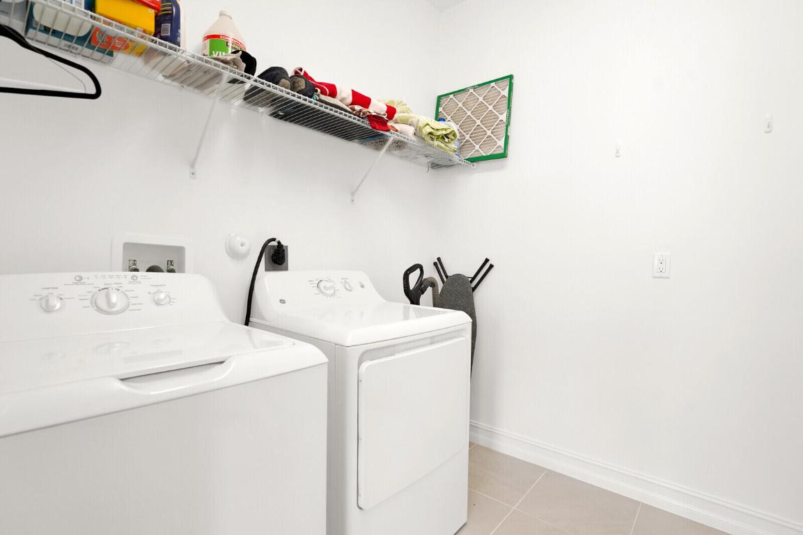 12029 Park Central, Royal Palm Beach