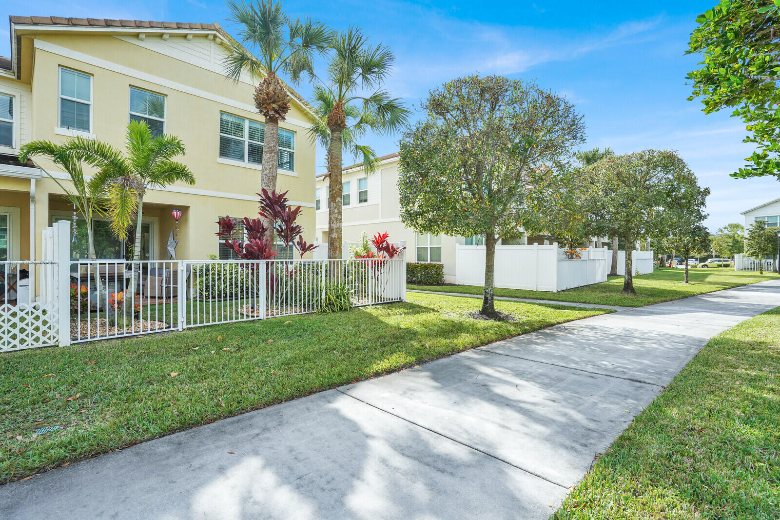 12029 Park Central, Royal Palm Beach
