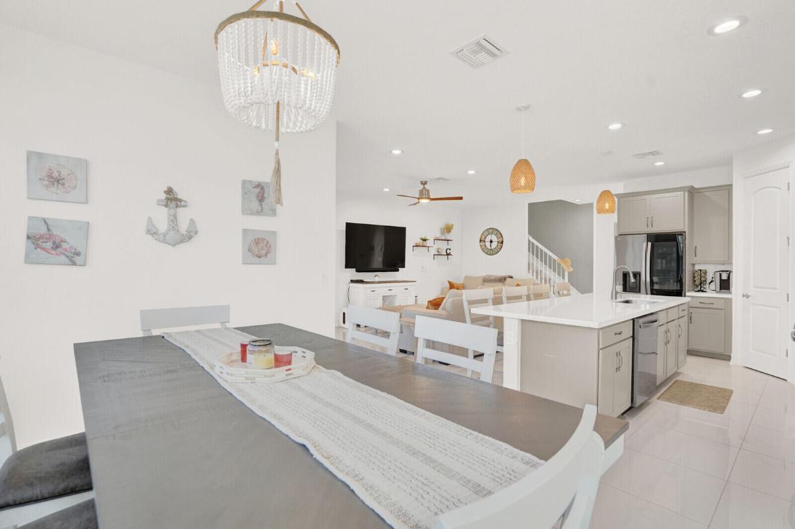 12029 Park Central, Royal Palm Beach