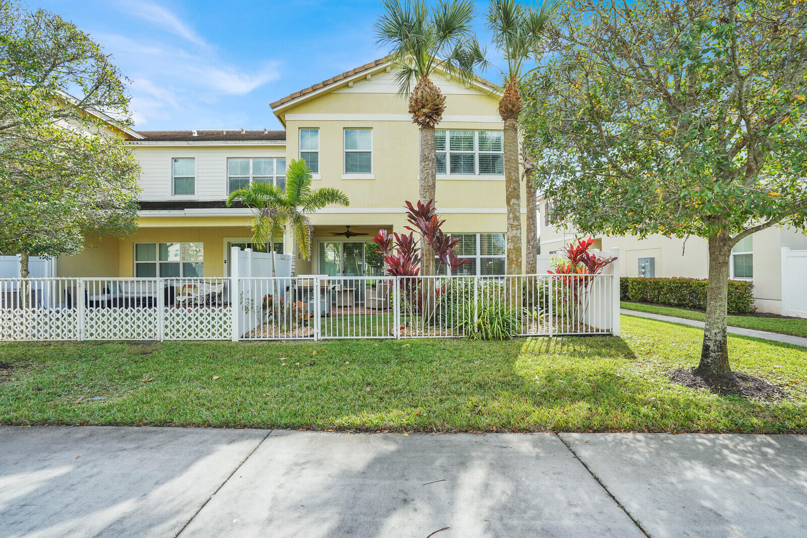 12029 Park Central, Royal Palm Beach