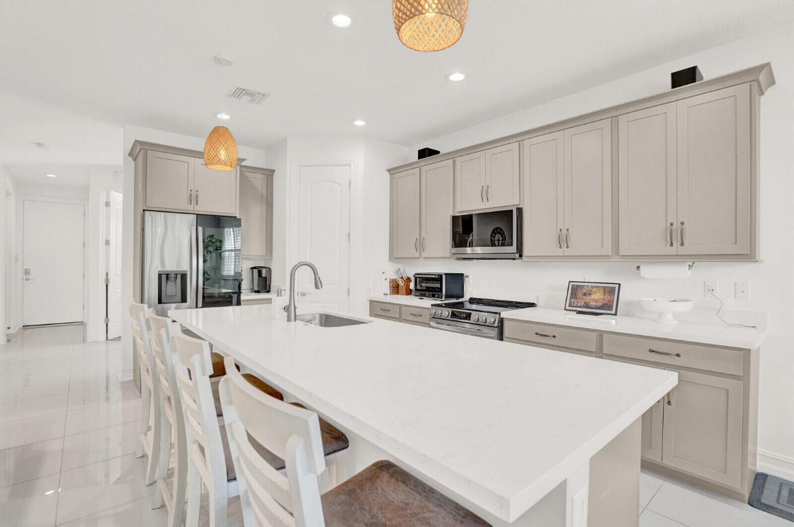 12029 Park Central, Royal Palm Beach