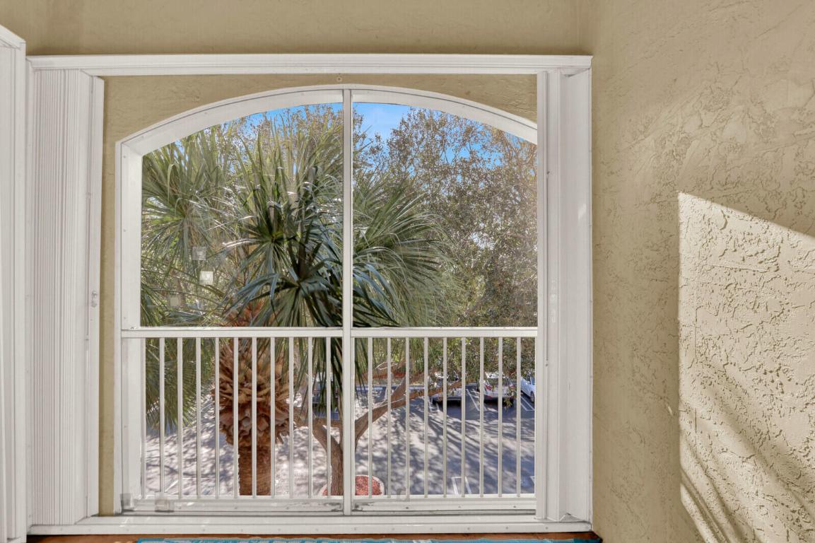 266 Village Boulevard 6303