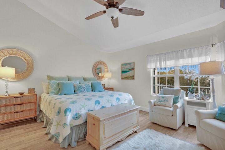 726 Ocean Dunes Circle