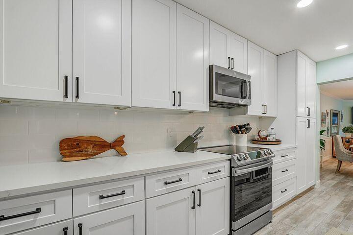 726 Ocean Dunes Circle